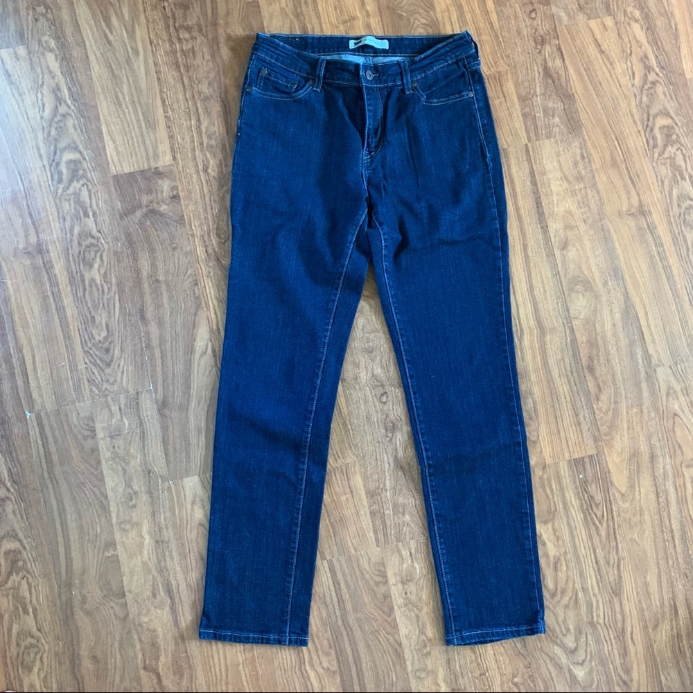Womens Levi’s skinny jeans